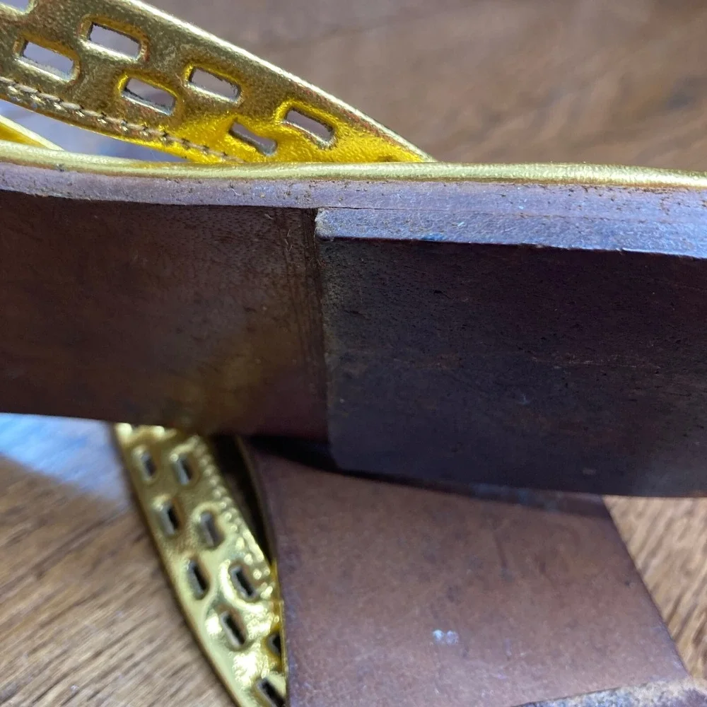 The Unbranded Brand handmade wood